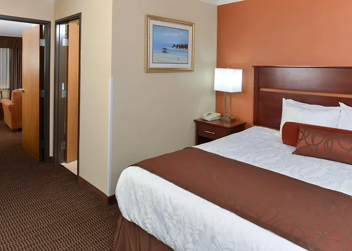 Best Western Plus Landmark Inn
