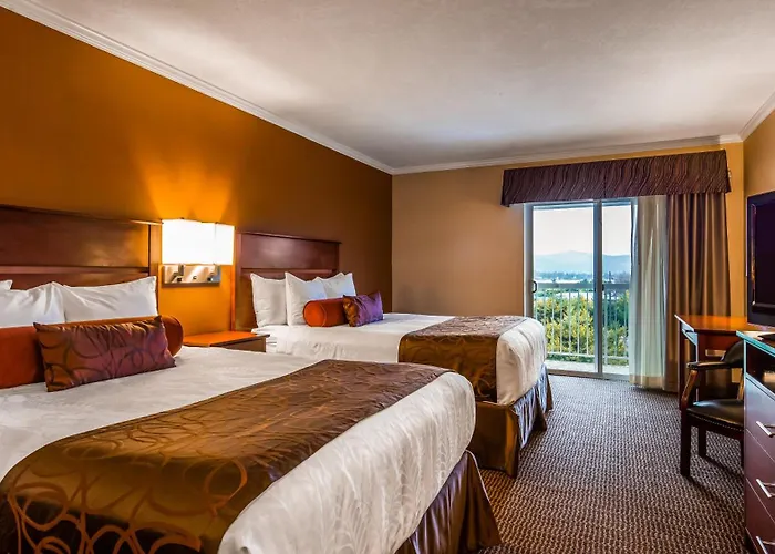 Best Western Plus Landmark Inn